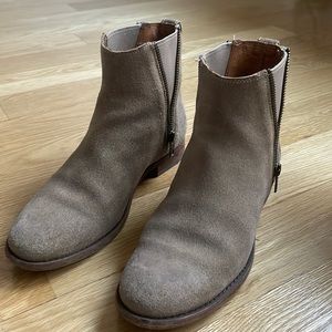 Frye Carly Zip Chelsea Boot